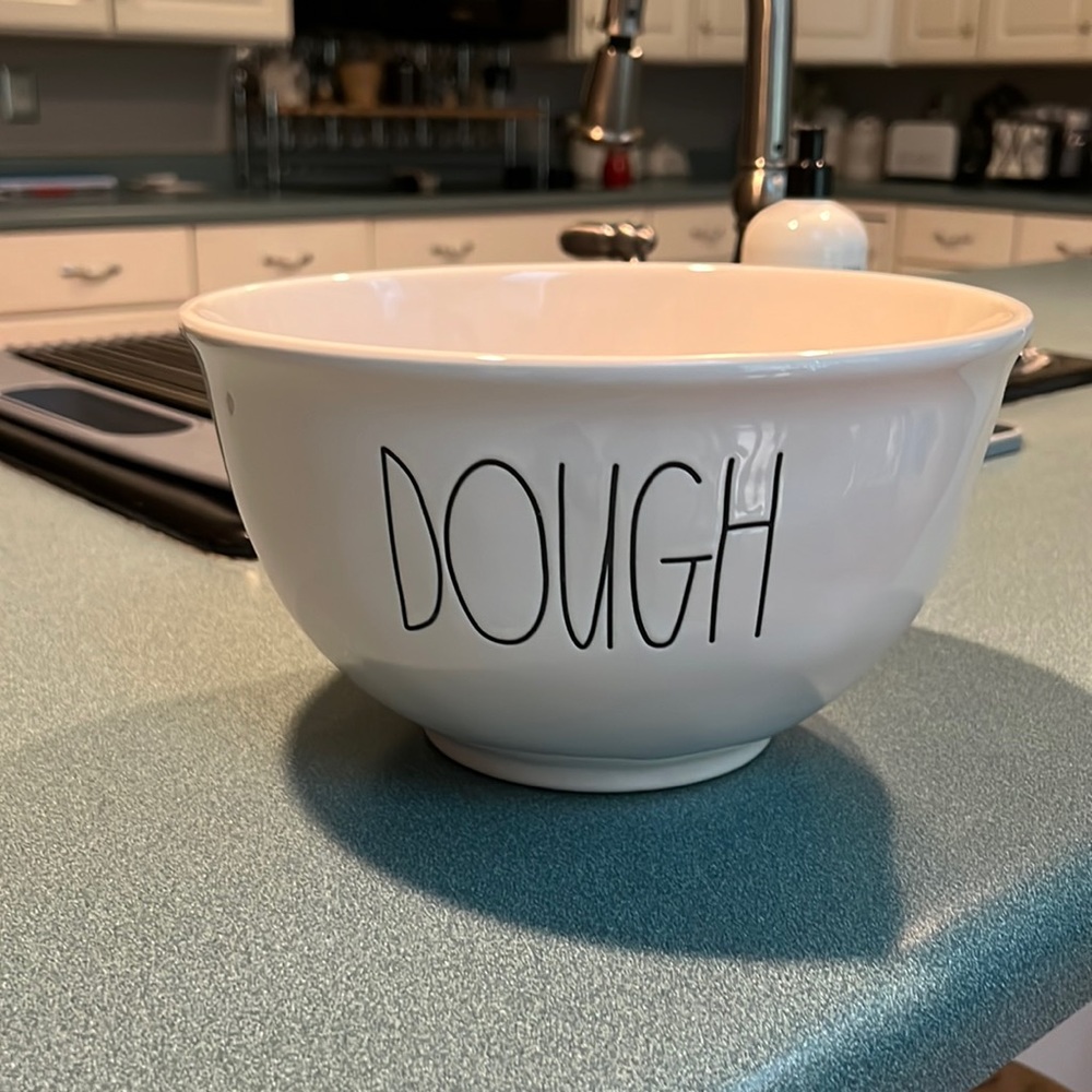 Rae Dunn Mixing bowl